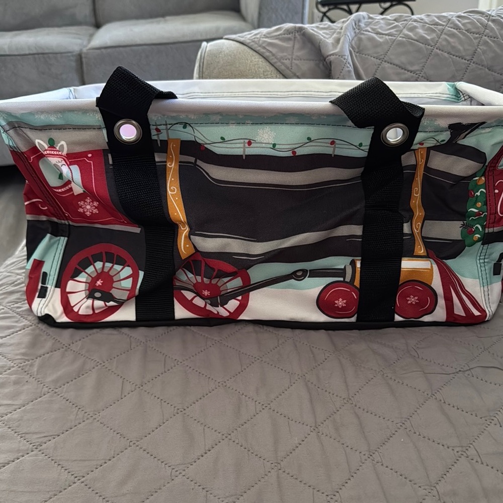 Thirty one medium utility tote New!